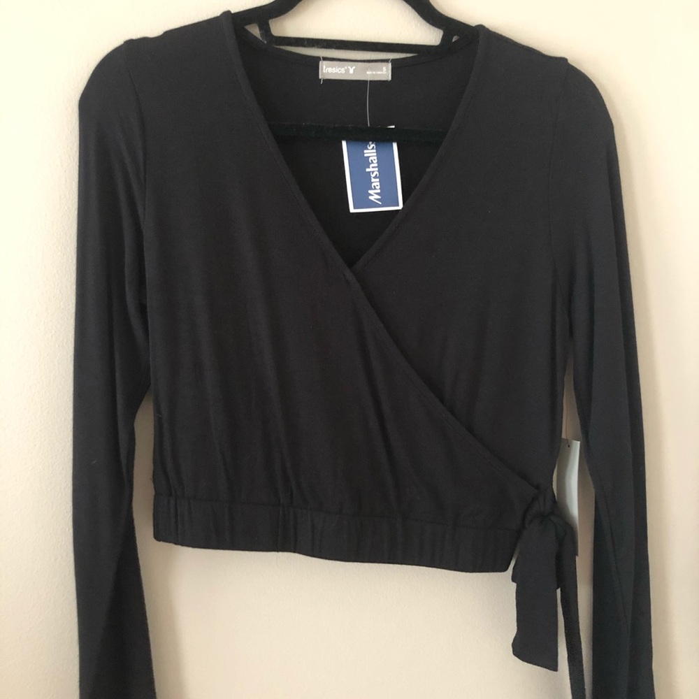 Side tie crop top